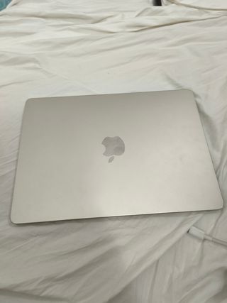 MacBook Air M3 Plata