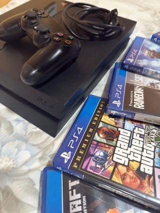 PS4 (Playstation 4) Negra + Mando + Juegos