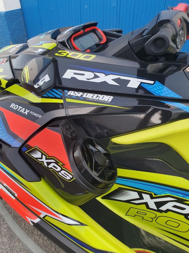 Moto de agua Sea-Doo rxt 300