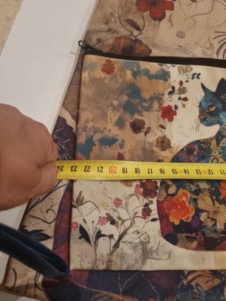 Bolso tote, neceser y bolso móvil gatos