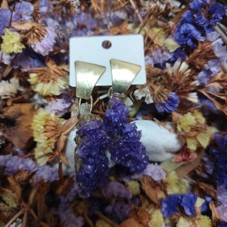 Pendientes Artesanos Flor Morada y Dorados.