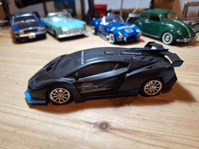 Coche Radio Control 1:18