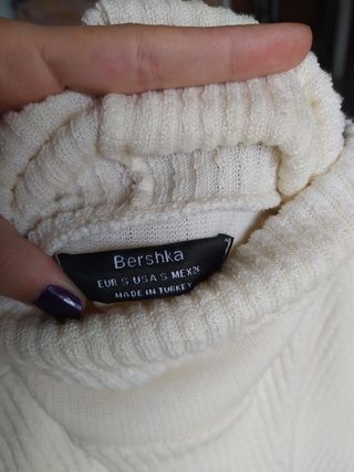 Jersey Bershka blanco cuello alto talla S