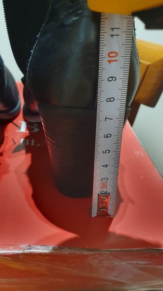 Botines piel estilo campero.