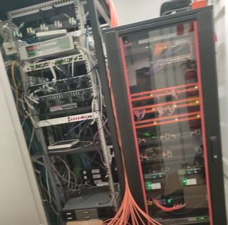 Instalaciones wifi Fibra ,Eléctricidad
Del hogar