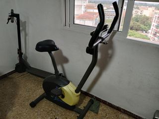 Bicicleta estática para ejercicio