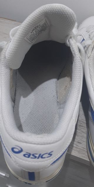 Scarpe Asics bianche e blu