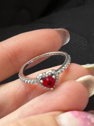 Anillo Pandora Corazón Rojo