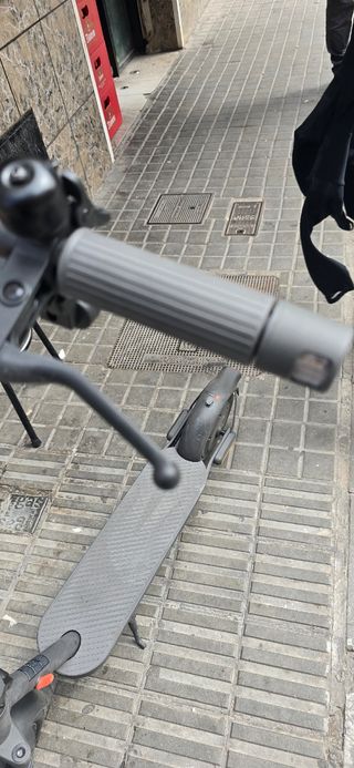 Patinete eléctrico Xiaomicon tan sólo 10km echos