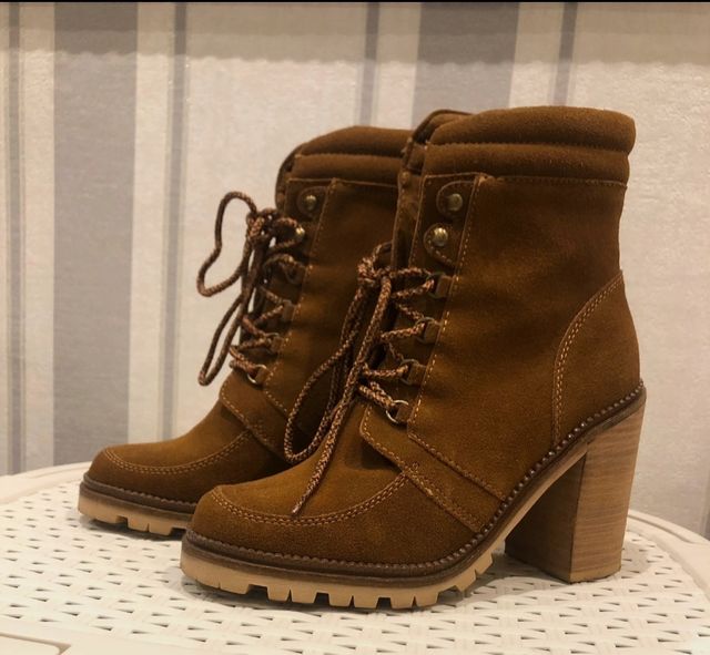 Botines Stradivarius Marrones Talla 37 de segunda mano por EUR