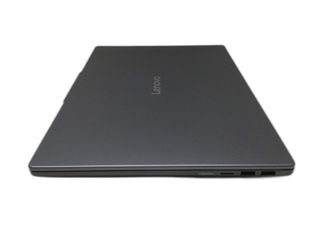pc portatil lenovo 83hs