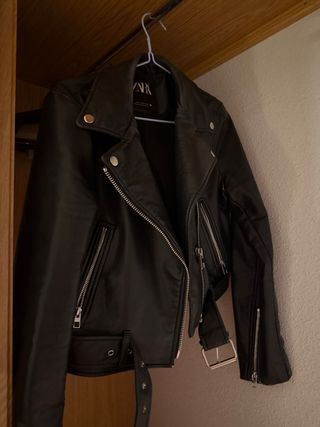 Chaqueta de cuero Zara