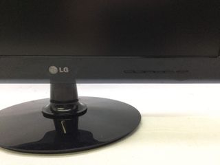 monitor tft lg w2240s