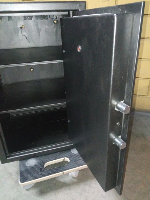 Caja Fuerte con Llave y Teclado Electrónico