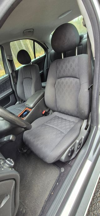 Mercedes-Benz Clase C 220 CDI AUTOMÁTICO