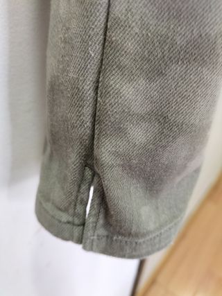 Pantalón pitillo verde Twinset con pedrería