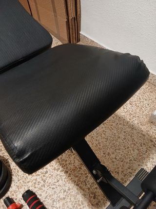 Banco de Gimnasio con Mancuernas