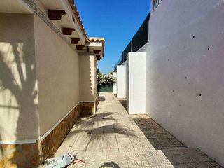 Chalet en venta en Bigastro