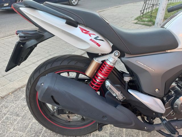 Keeway RKV 125 - 2016 - 12.000 km