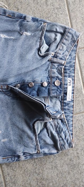 Jeans ZARA a vita alta – Taglia 35 (USA 04 / MEX 2