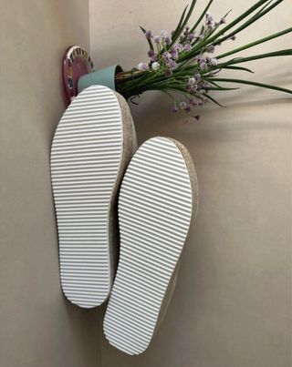 Zapatos planos beige