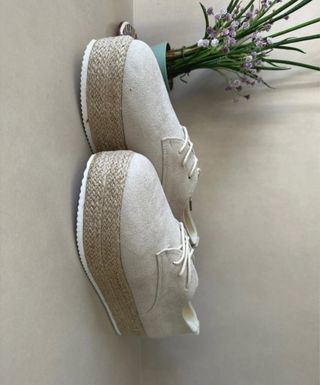 Zapatos planos beige