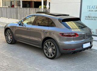 PORSCHE Macan Turbo