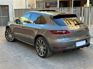 PORSCHE Macan Turbo