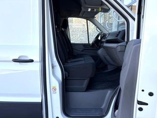 VOLKSWAGEN Crafter 35 Furgón BM 2.0 TDi 140cv L3H3 