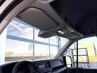 VOLKSWAGEN Crafter 35 Furgón BM 2.0 TDi 140cv L3H3 
