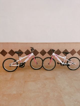 Lote 2 bicicletas niña blancas y rosas