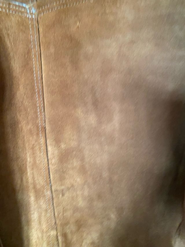 Gilet in camoscio con frange