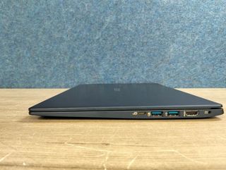 Acer Swift 5 Pro 14" i5-8250U 8/512GB Win10 Azul