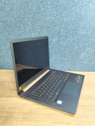 Acer Swift 5 Pro 14" i5-8250U 8/512GB Win10 Azul