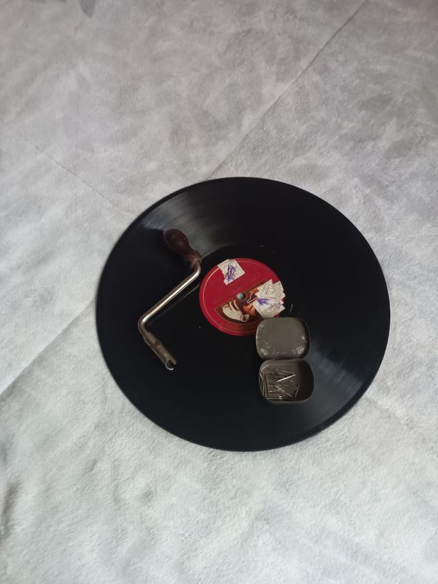 Gramófono Portátil Vintage