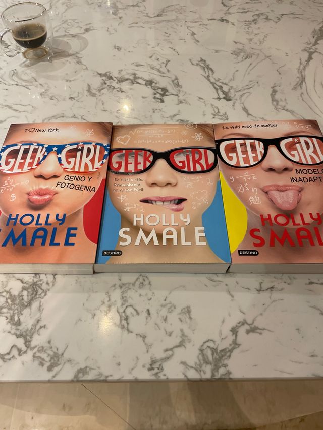 Geek Girl 2. Modelo inadaptada: Ahora una serie...