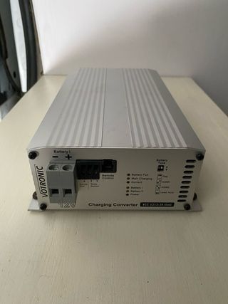Cargador Votronic VCC 1212-25 IUoU