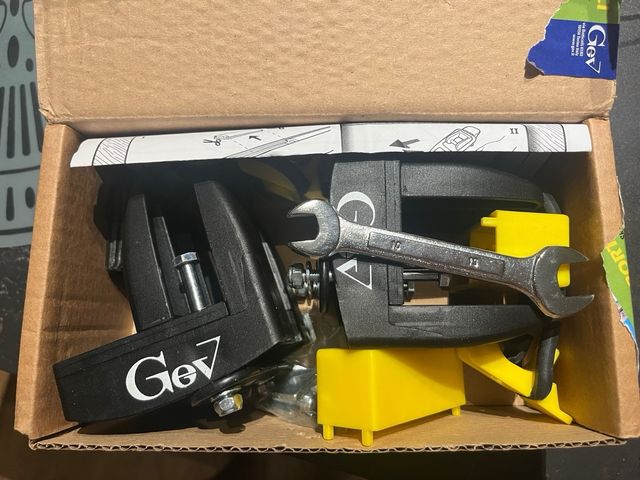 Portaesquís Tasselli para barras de techo