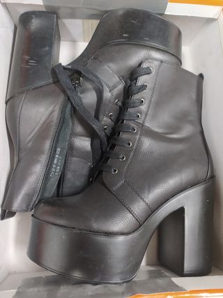 Botines negros de plataforma