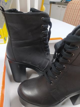 Botines negros de plataforma