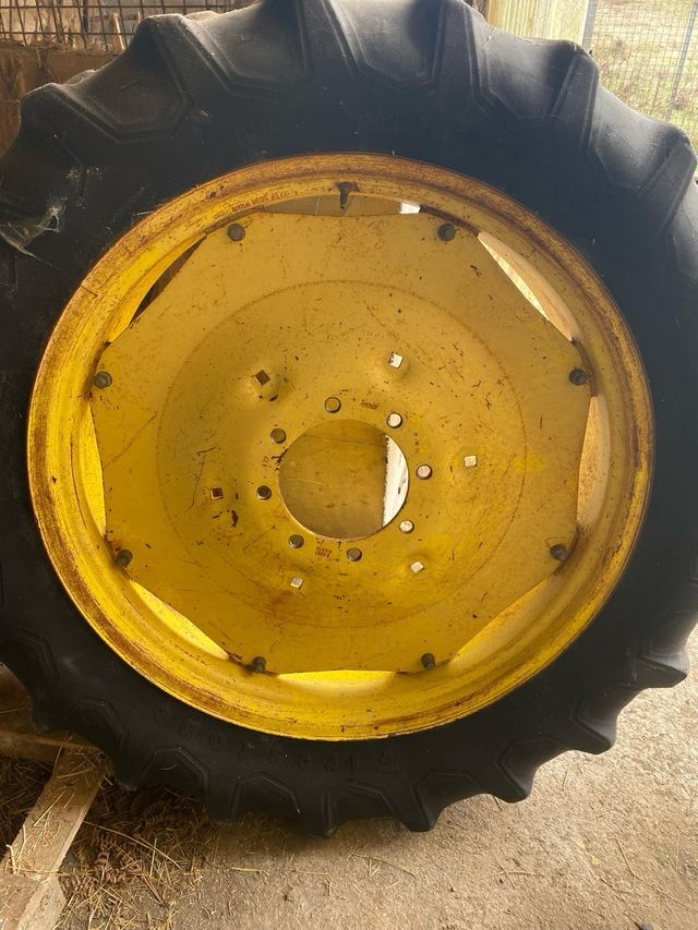 Llanta John Deere