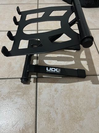 Supporto per Laptop UDG Nero