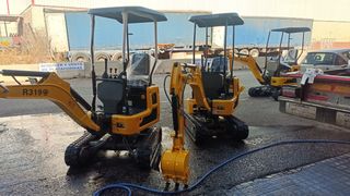 Miniexcavadora R319