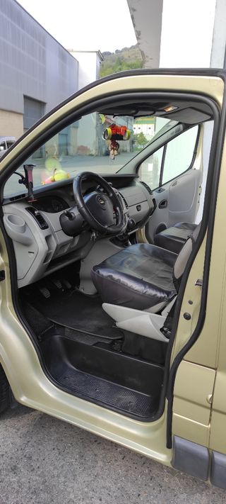 Opel Vivaro 2004