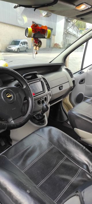 Opel Vivaro 2004