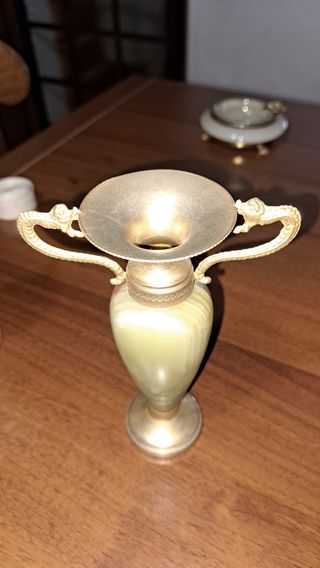 Vasetto in onice con doppio manico