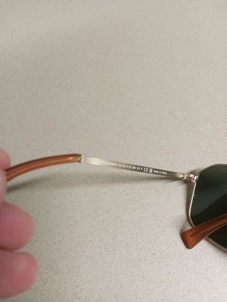 Gafas de sol Hawkers doradas y verdes