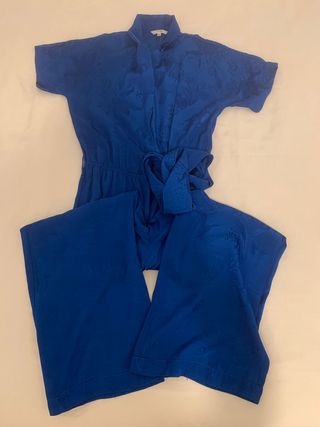 Mono azul estilo kimono