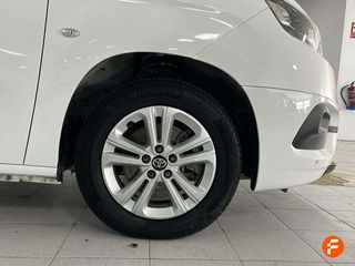 Toyota Proace City Verso 1.2 96kW (130CV) Family Active Auto L1