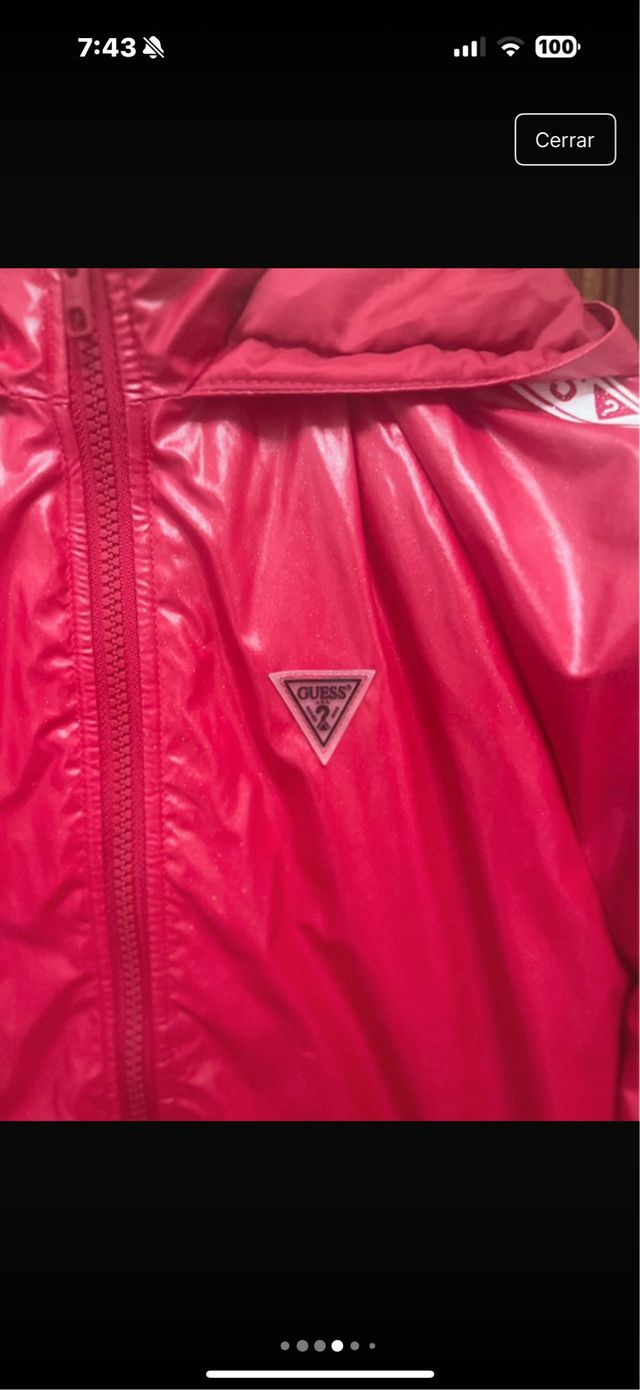 Chaqueta Guess Roja Impermeable